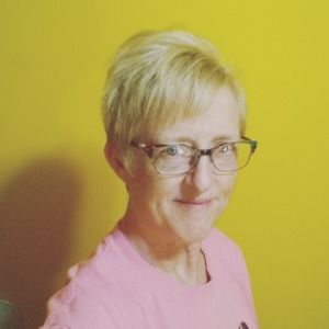 Meet your Posher, Angela